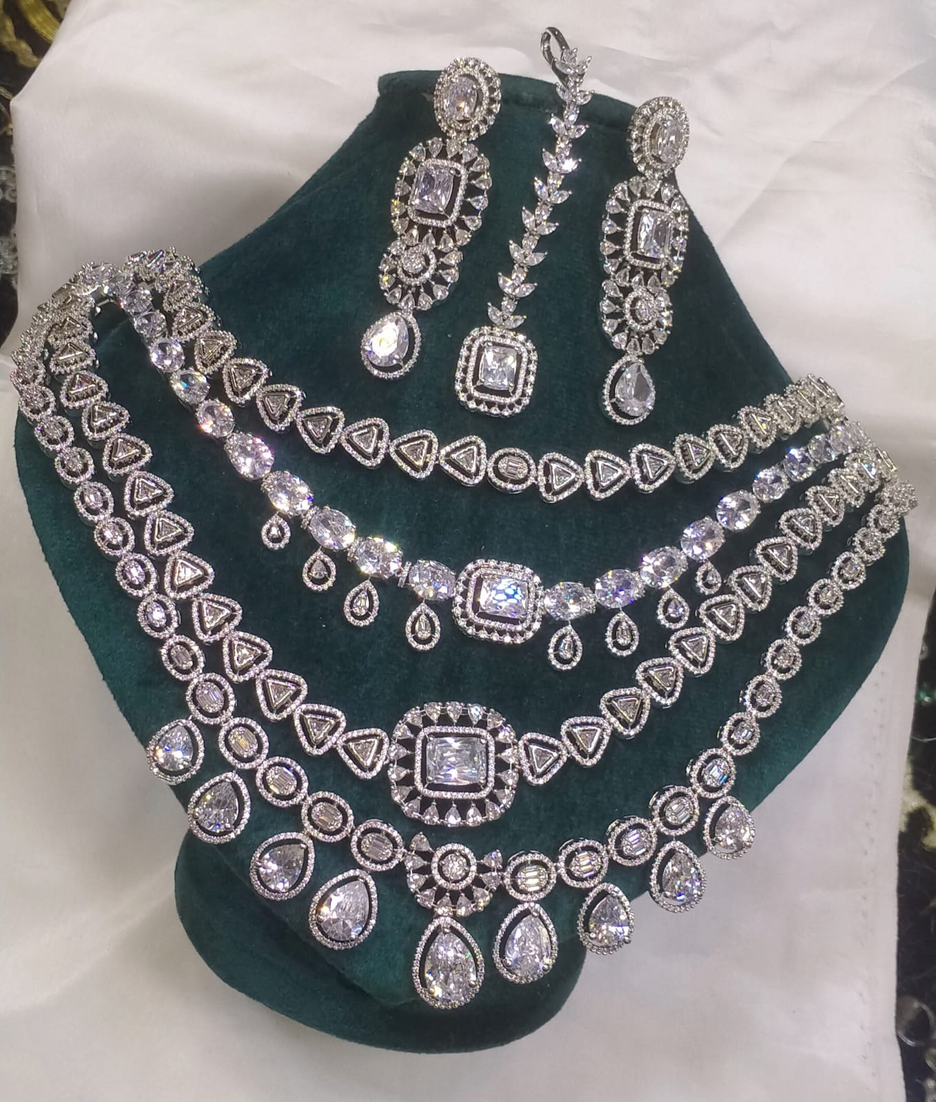 American Diamond 4 Layers Set