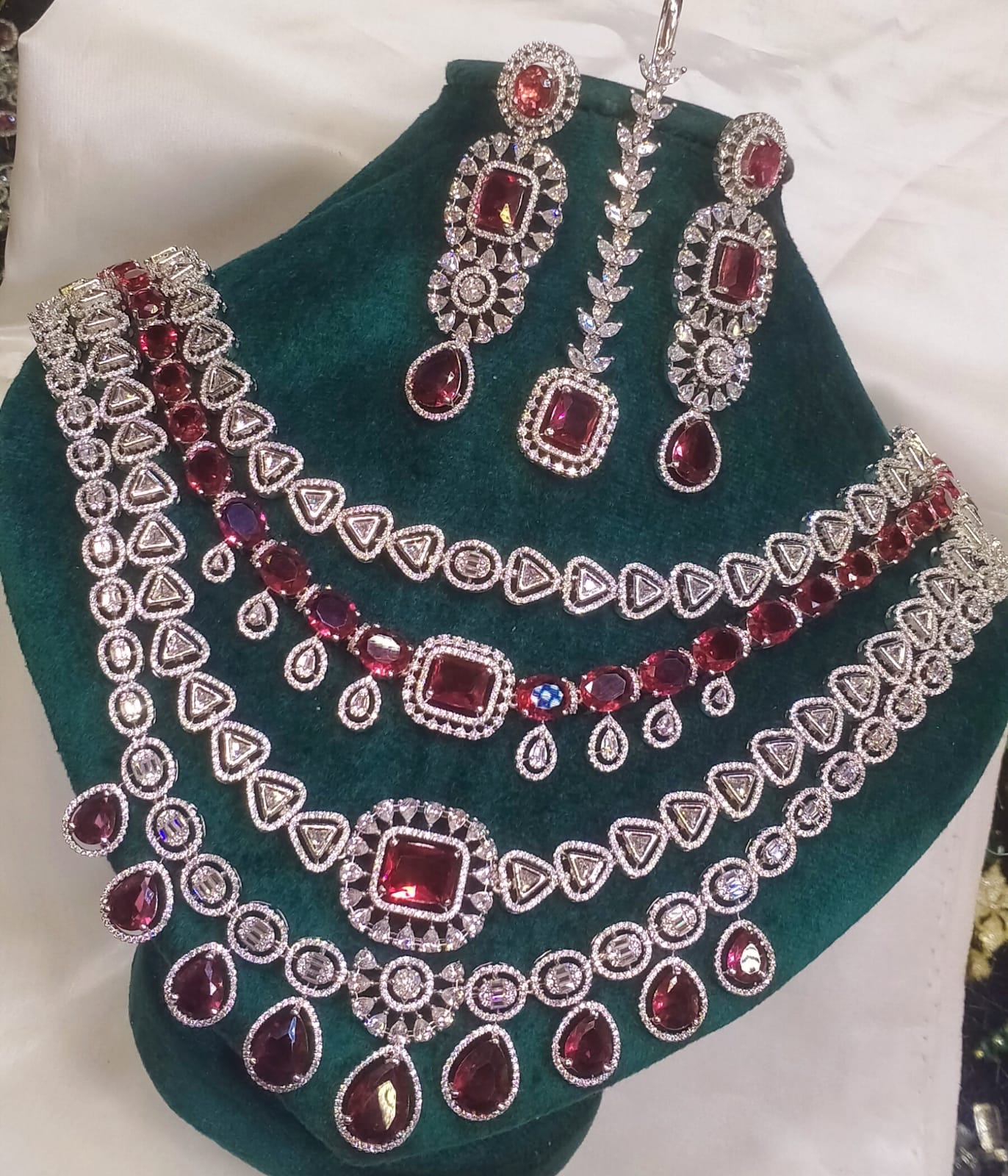 American Diamond 4 Layers Set