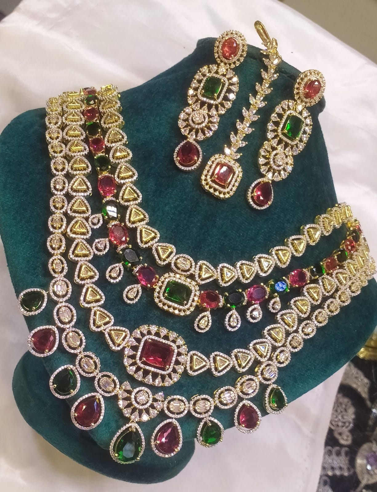 American Diamond 4 Layers Set