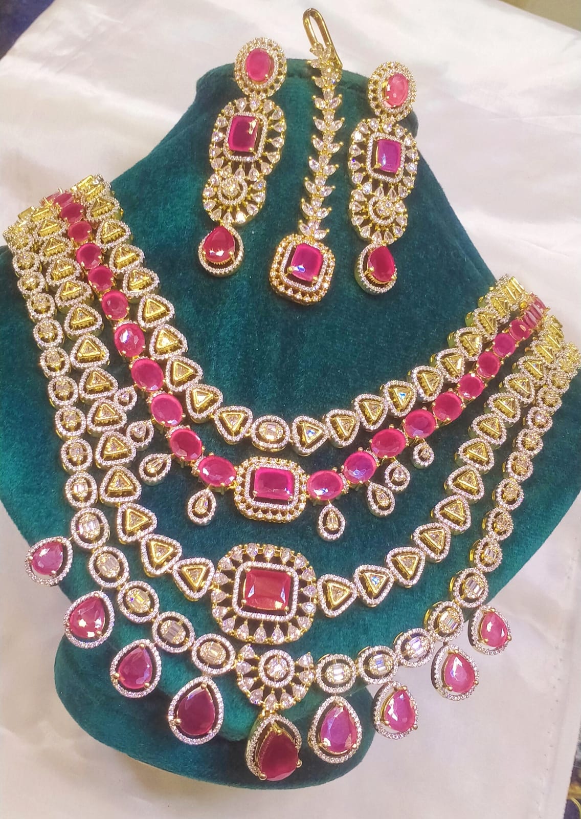 American Diamond 4 Layers Set