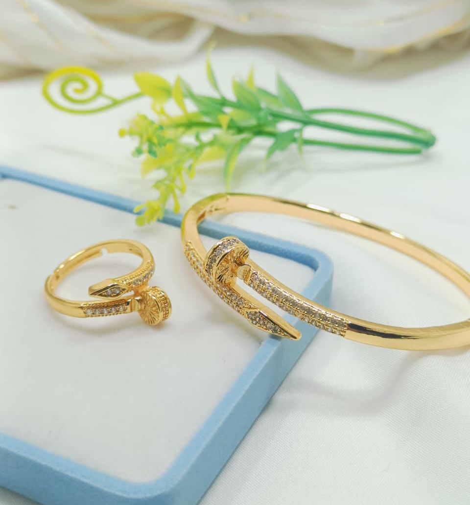 Original Zirconia Bangle With Ring