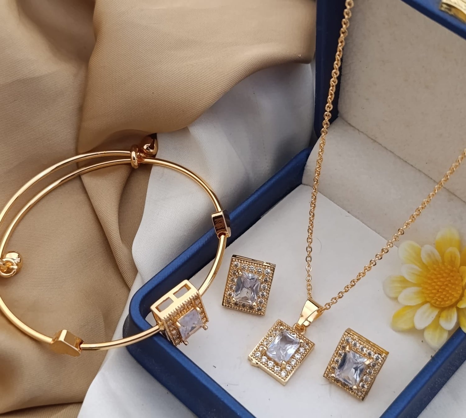 4 - piece fashion jewelry set - Zilarra Jewellers