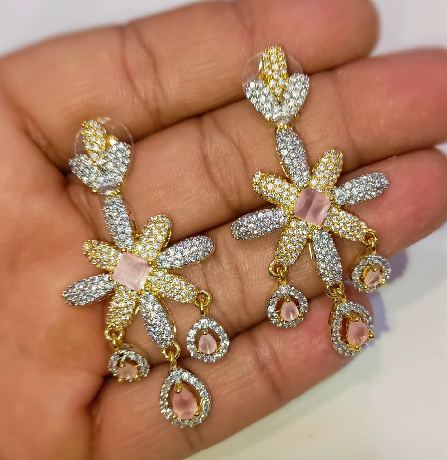 American diamond Earring (Golden And Silver Polish)