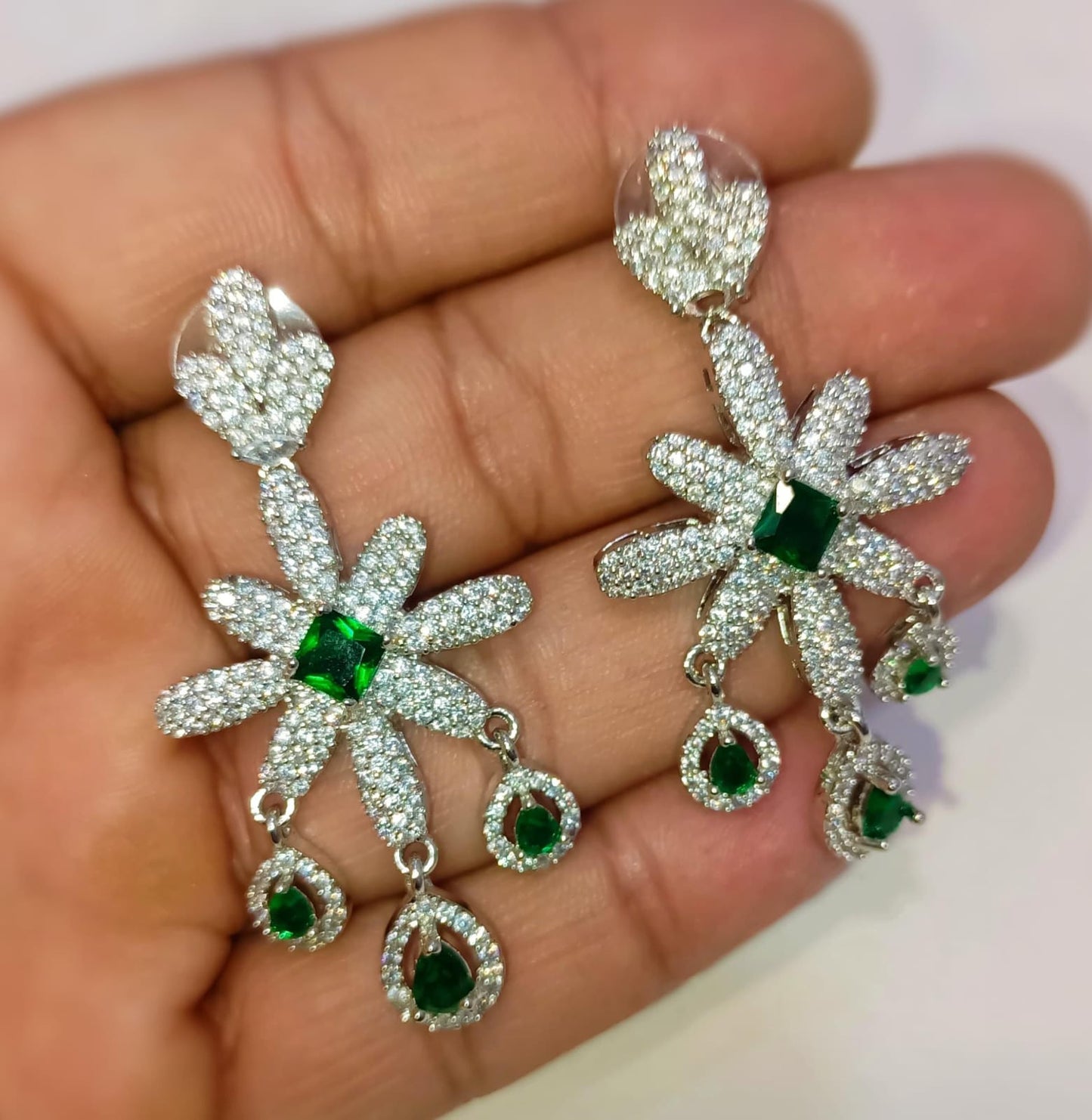 American diamond Earring (Golden And Silver Polish)