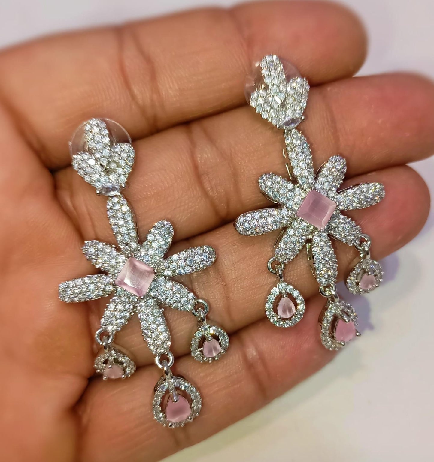 American diamond Earring (Golden And Silver Polish)