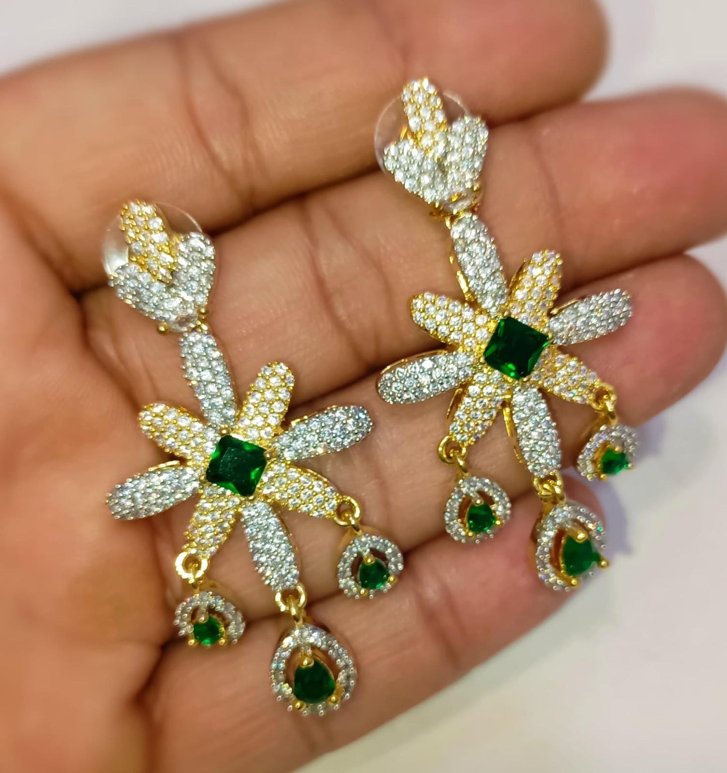 American diamond Earring (Golden And Silver Polish)